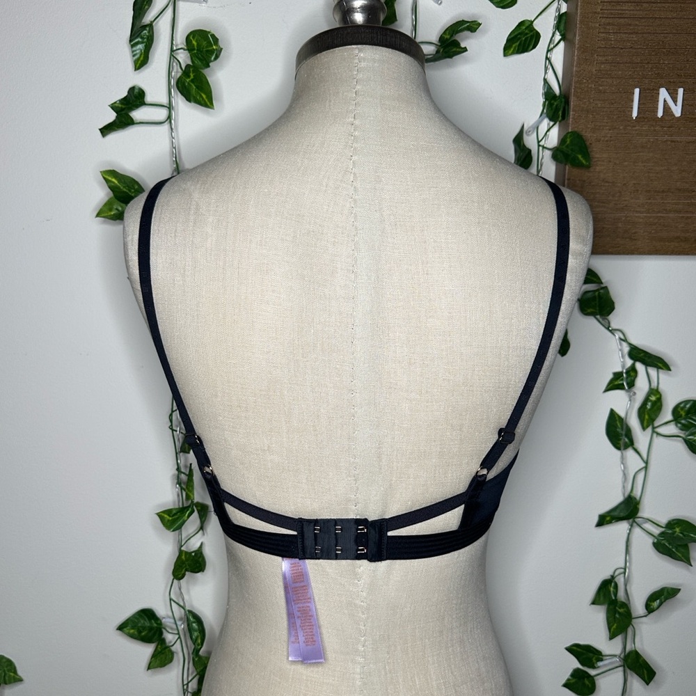 Savage X Fenty Microfiber T-Shirt Bra - Picture 5 of 6
